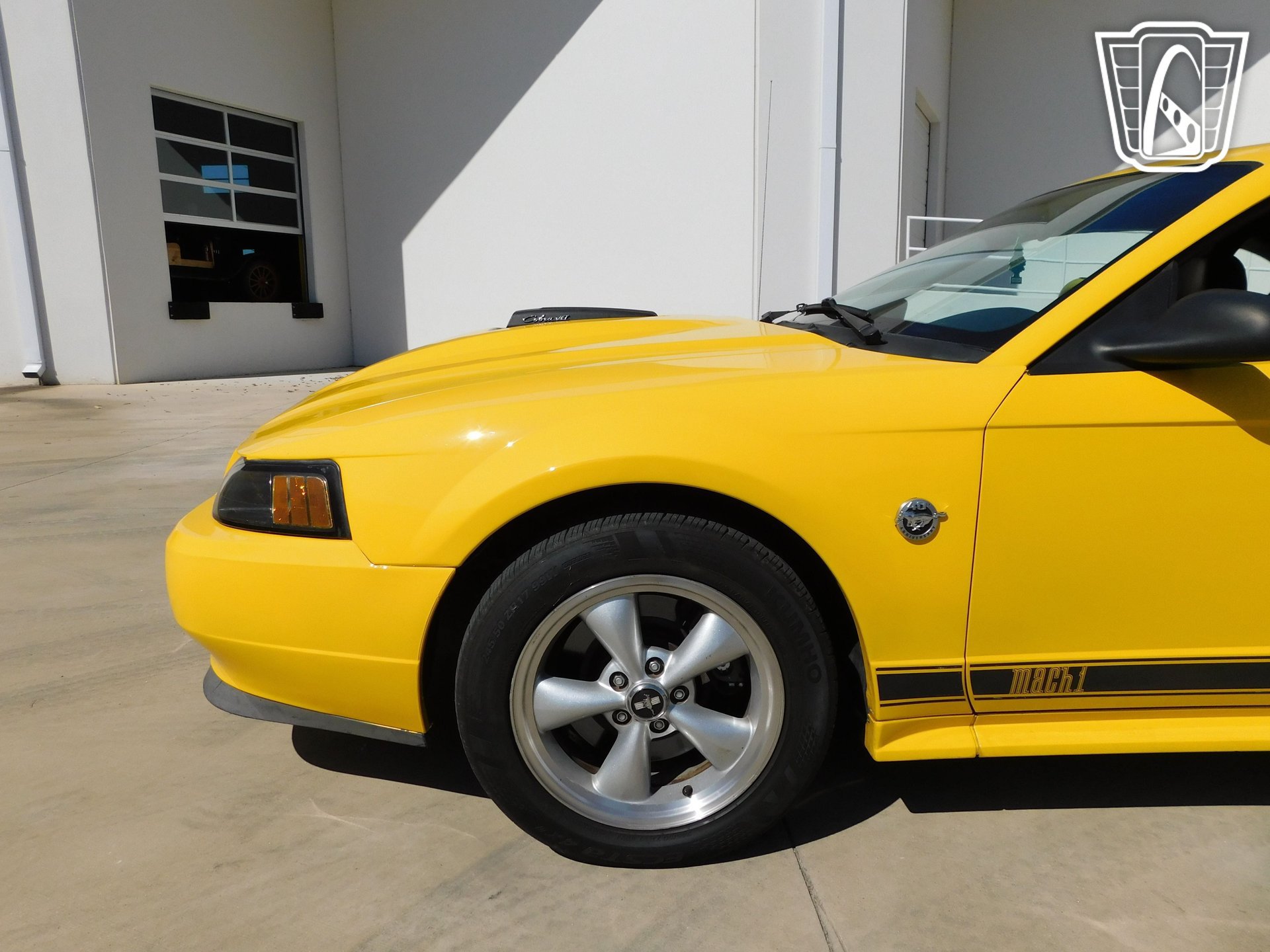 Used 2004 Ford Mustang Mach 1 RWD image 10