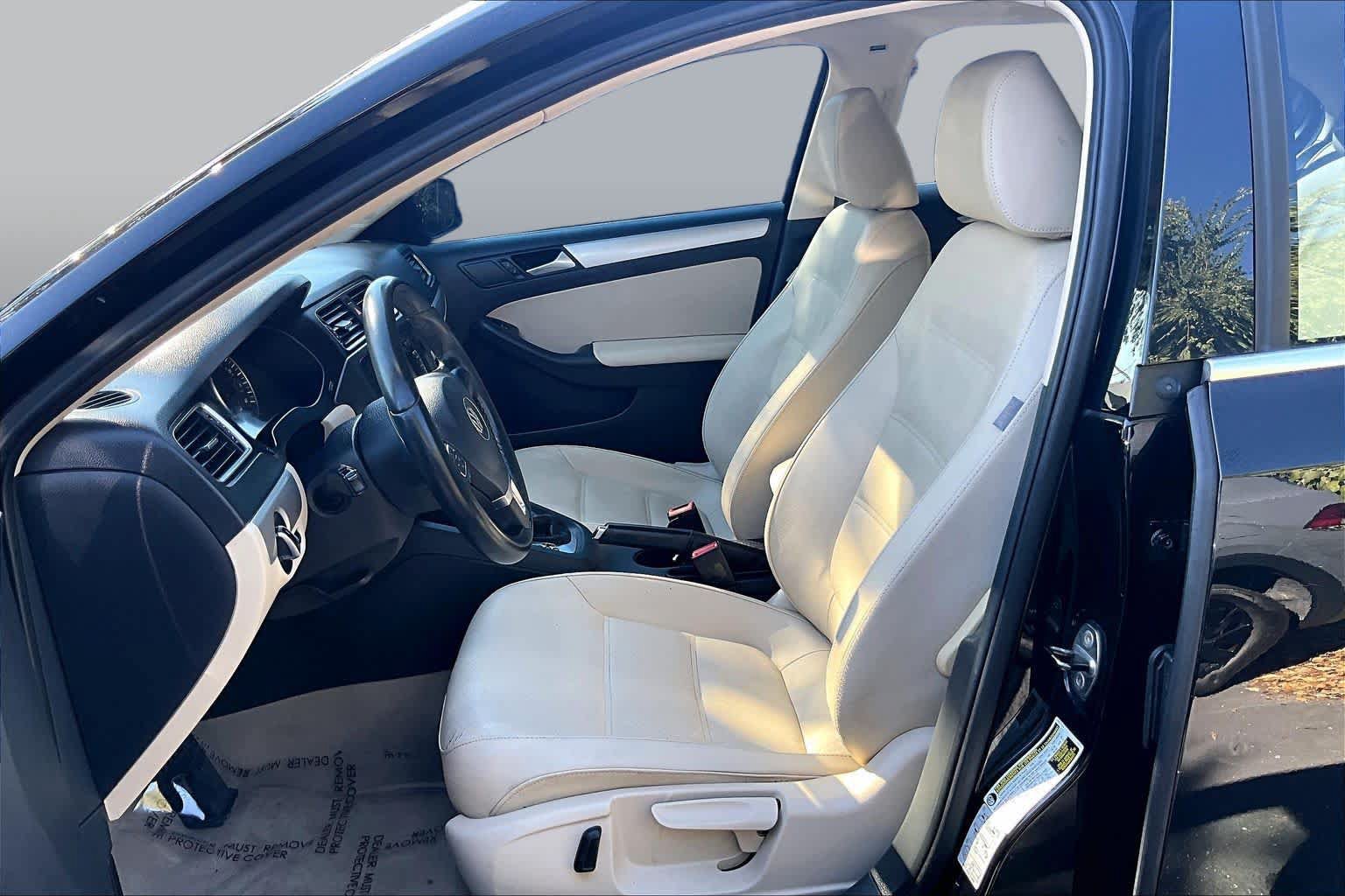 Used 2014 Volkswagen Jetta SE FWD image 9