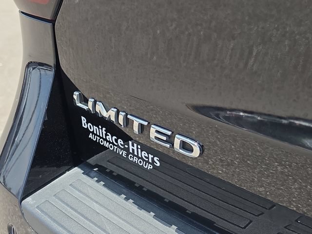 Used 2024 Ford Expedition Limited AWD/4WD image 6