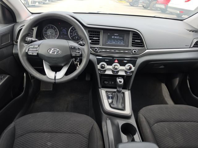 Used 2019 Hyundai Elantra SE w/ Cargo Package FWD image 7