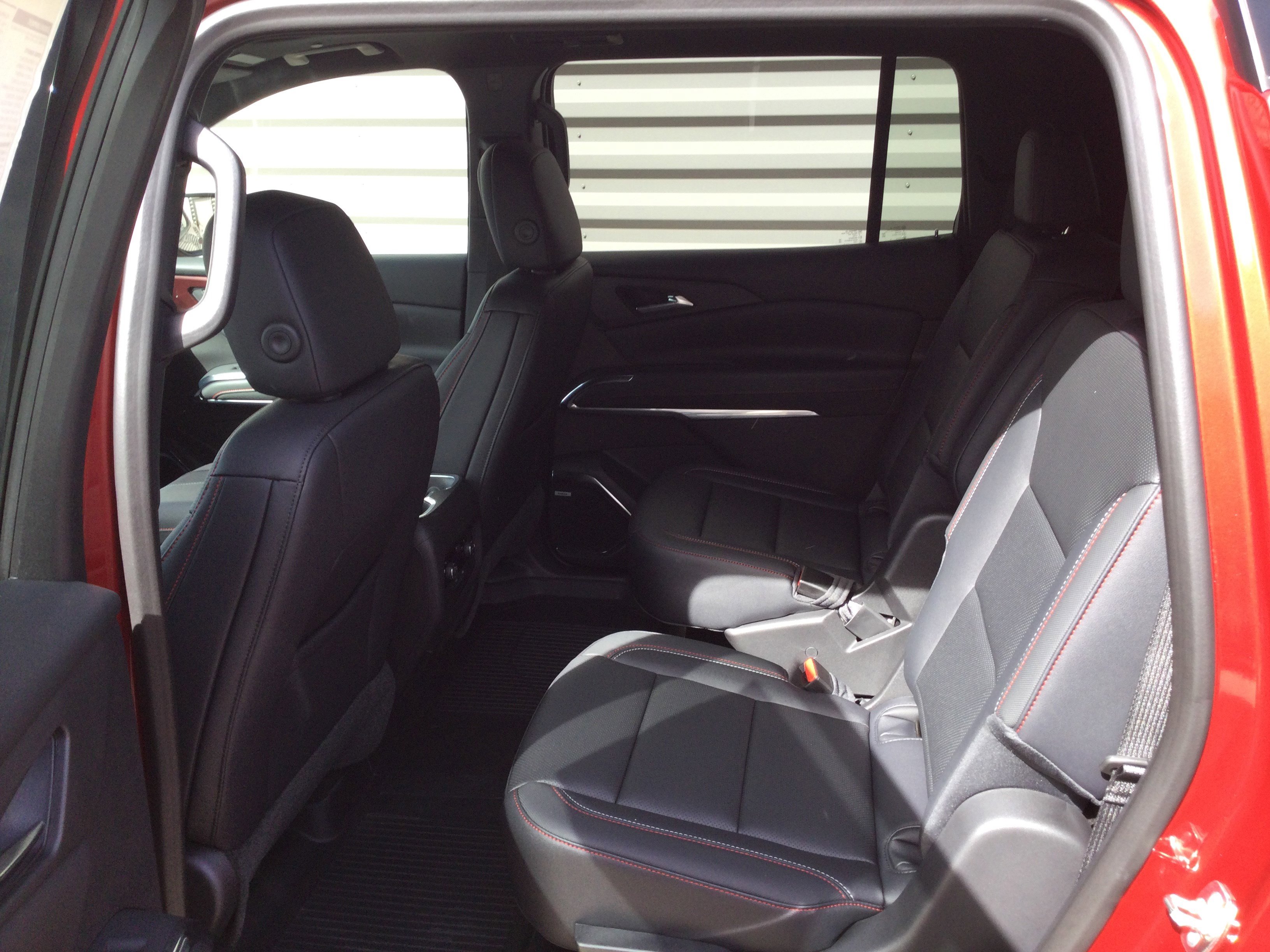 New 2026 Chevrolet Traverse Z71 w/ Enhanced Driving Package image 6