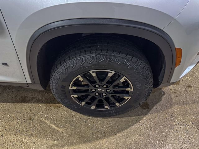 Used 2024 Chevrolet Traverse Z71 image 32