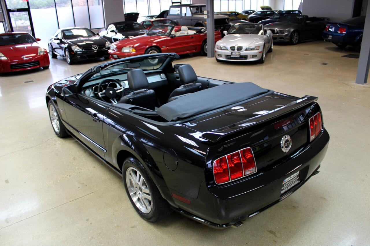 Used 2005 Ford Mustang GT image 23