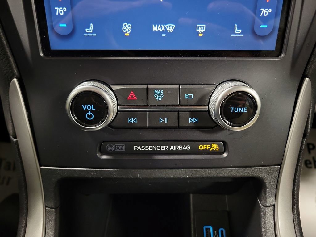 Used 2021 Ford Edge SEL w/ Cargo Accessory Package image 18