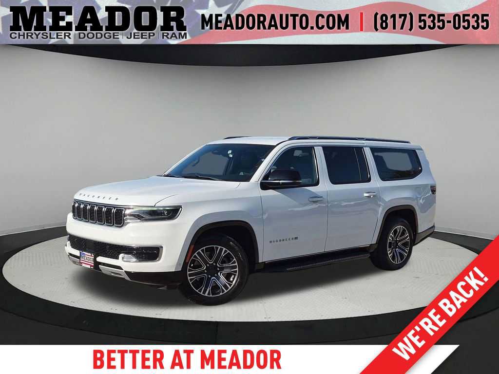 Used 2024 Jeep Wagoneer L Series II RWD image 1