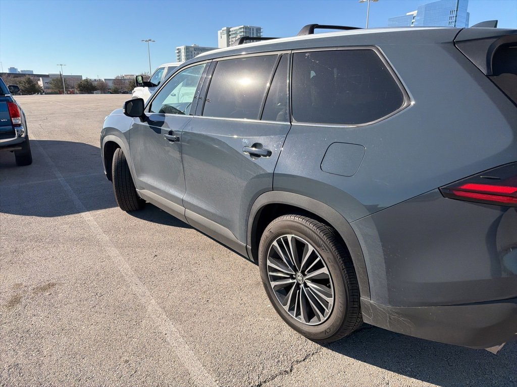 Used 2025 Toyota Grand Highlander MAX Platinum image 11