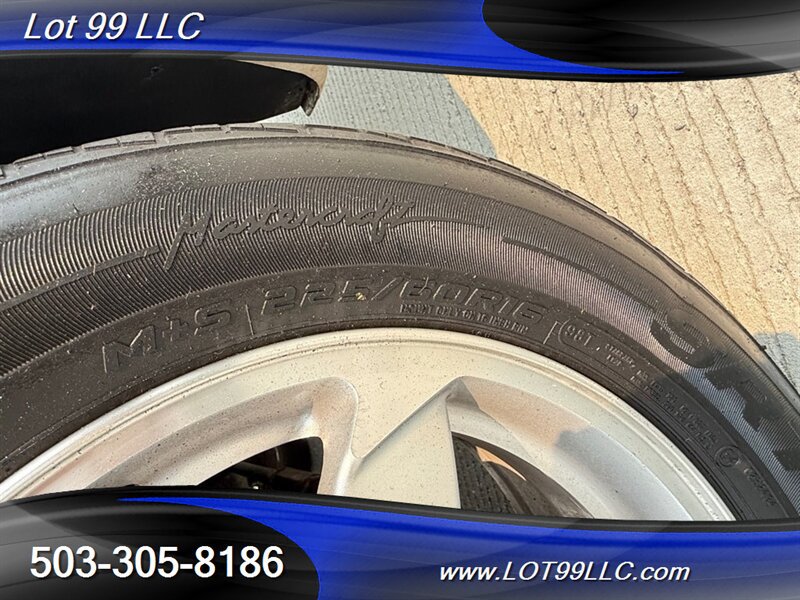 Used 2004 Pontiac Grand Prix GT w/ Drivers Package FWD image 38