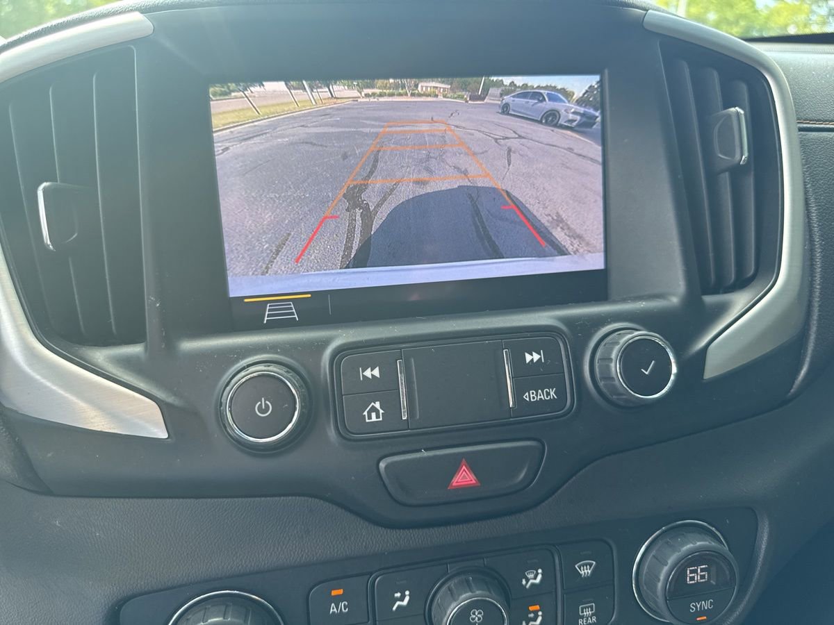 Used 2020 GMC Terrain SLT image 26