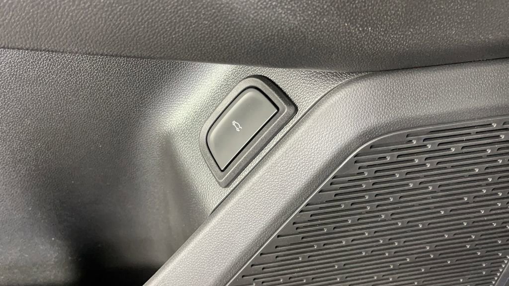 New 2025 Chevrolet Equinox ACTIV image 30