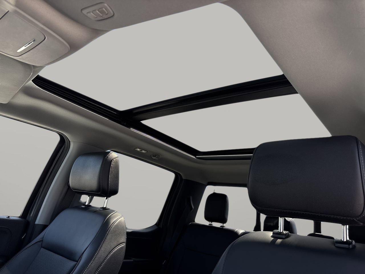 Certified 2023 Ford F150 Lariat w/ Equipment Group 502A High image 19