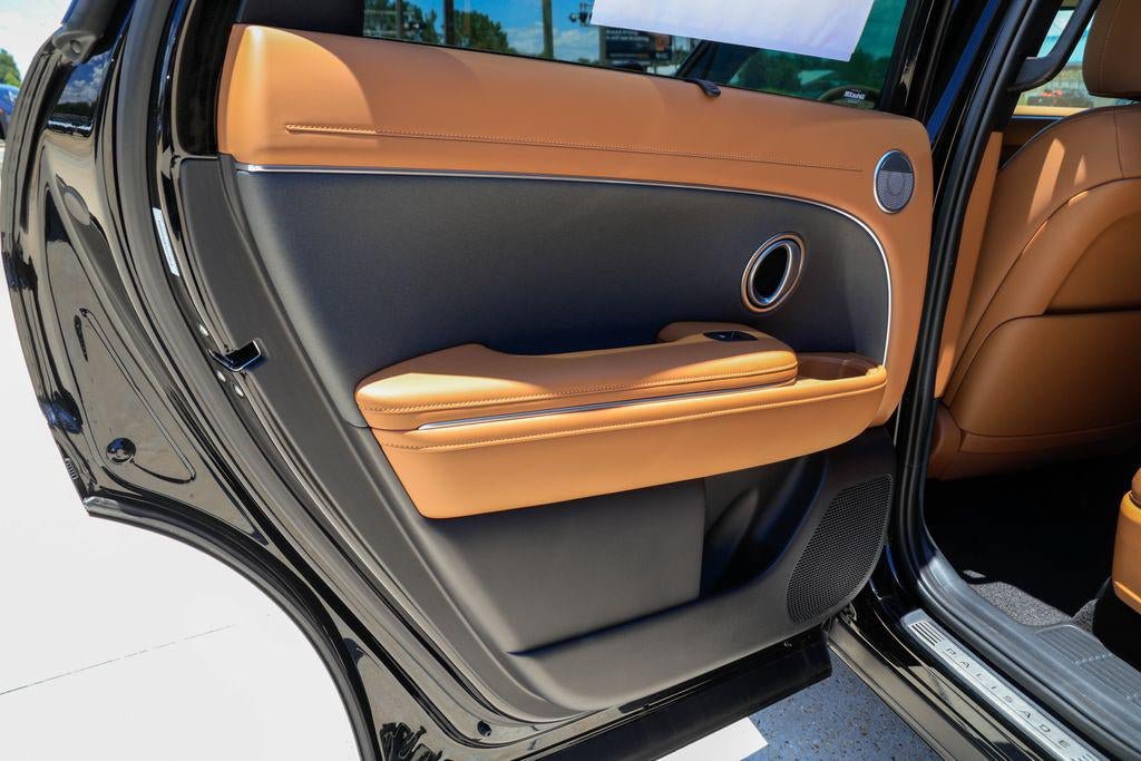 New 2026 Hyundai Palisade Calligraphy FWD image 16