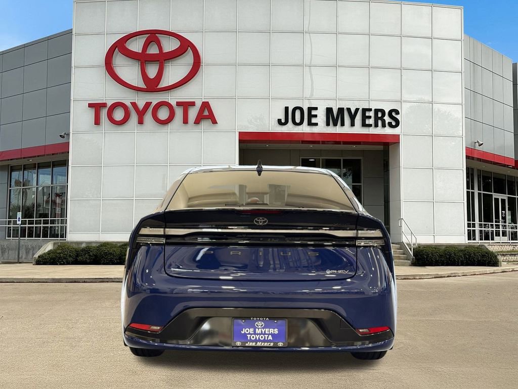 New 2026 Toyota Prius Plug-In Hybrid FWD image 18