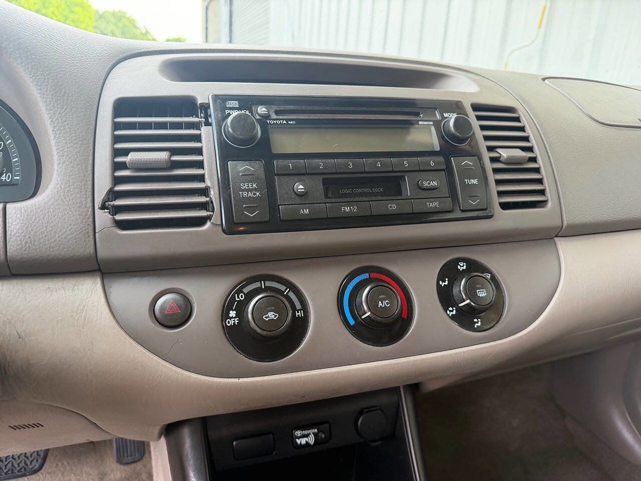 Used 2003 Toyota Camry LE FWD image 17