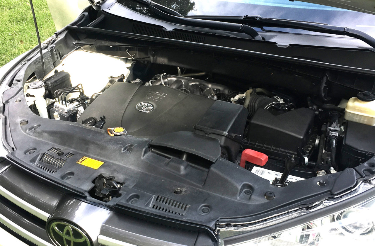 Used 2017 Toyota Highlander XLE image 33