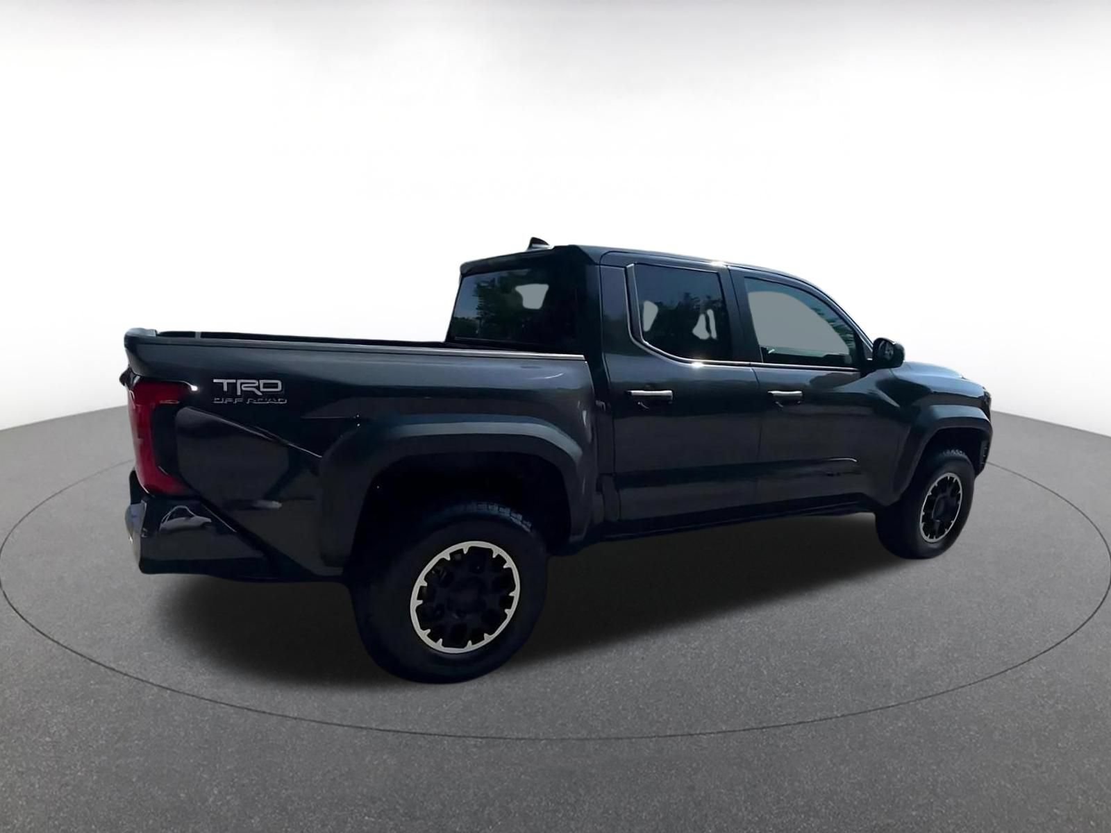 Used 2024 Toyota Tacoma TRD Off-Road AWD/4WD image 13