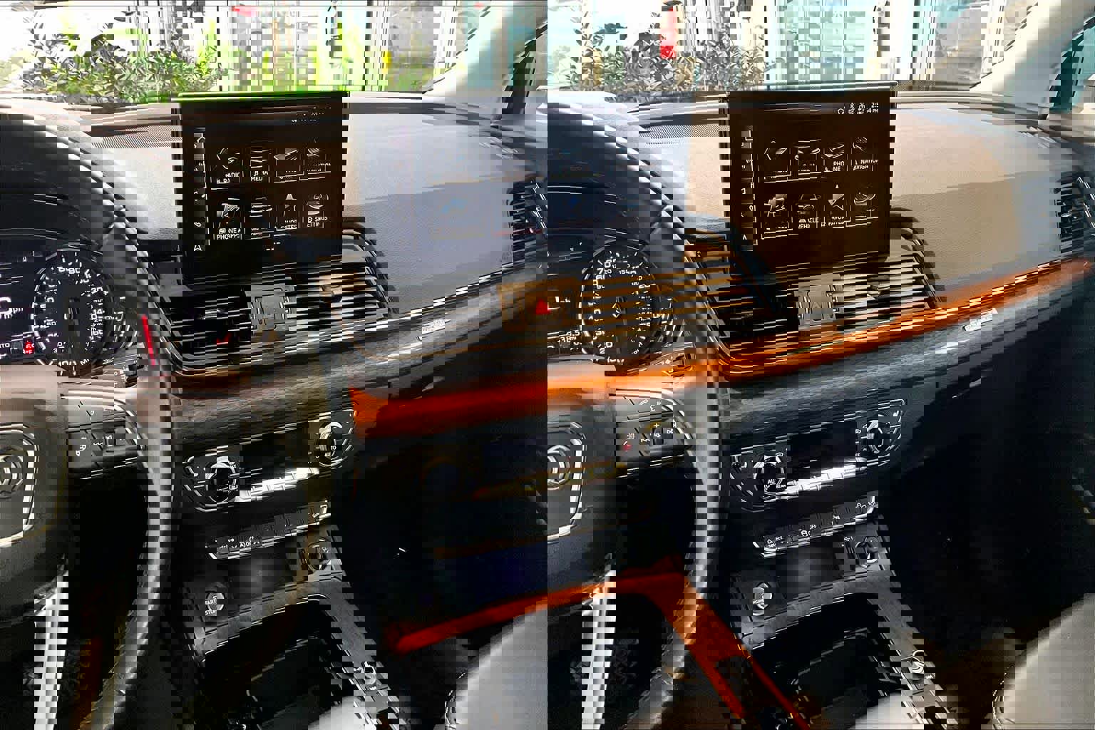 Used 2022 Audi Q5 2.0T Premium w/ Convenience Package image 7