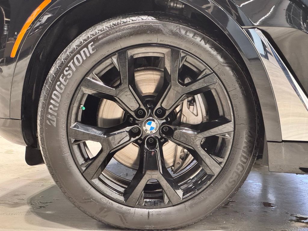 Certified 2024 BMW X7 xDrive40i w/ Executive Package image 11