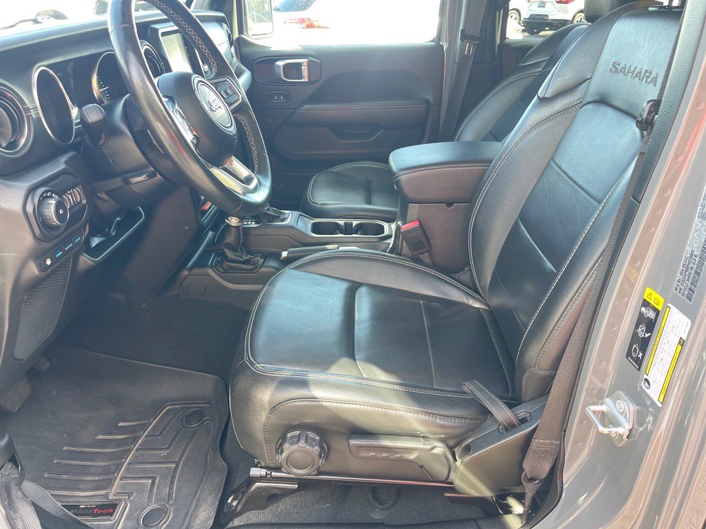 Used 2022 Jeep Wrangler Unlimited Sahara w/ Cold Weather Group image 10