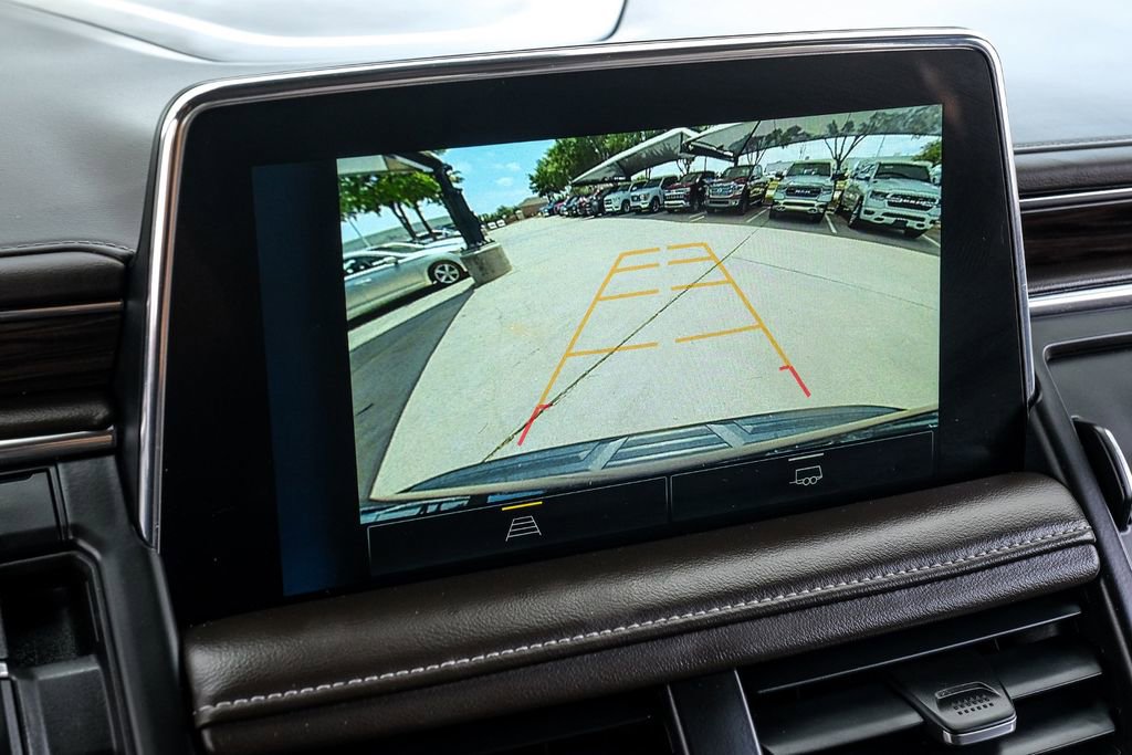Used 2023 Chevrolet Suburban LT RWD image 19