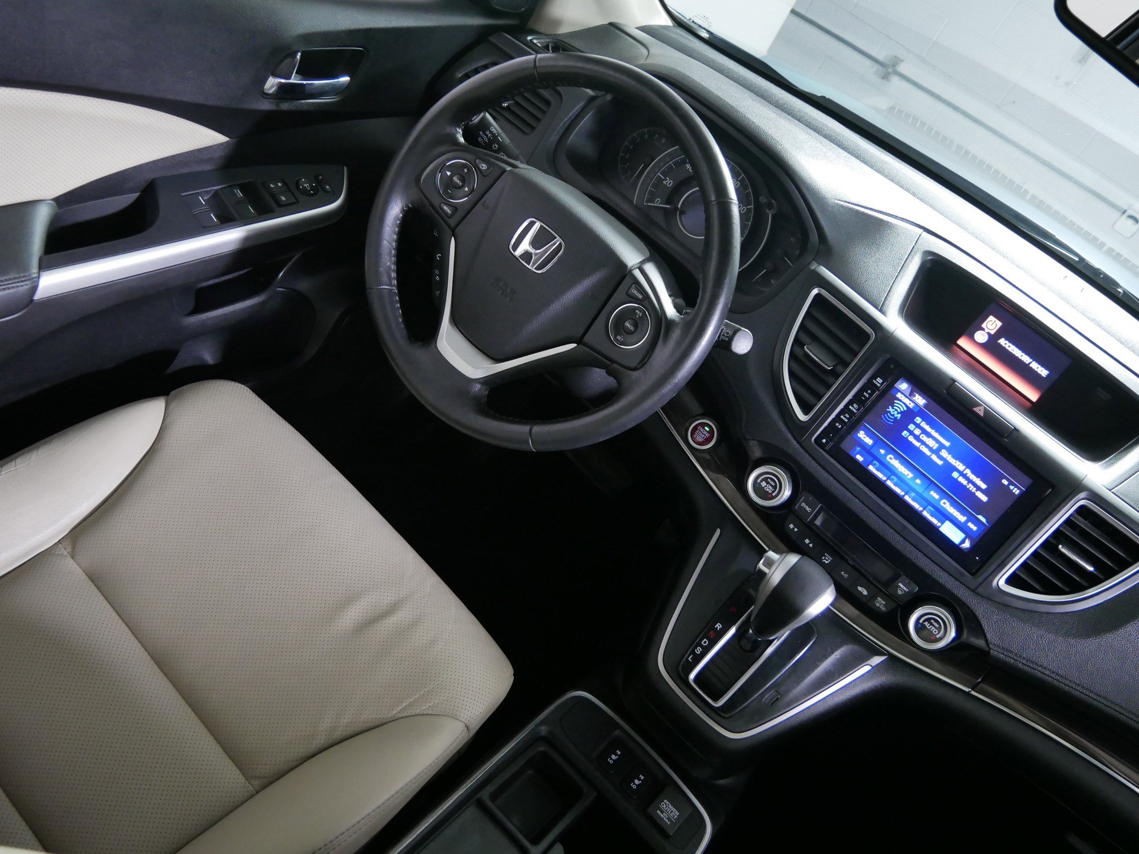 Used 2015 Honda CR-V EX-L image 9