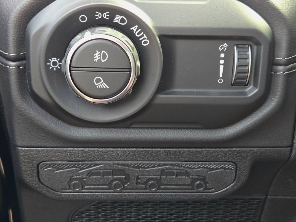 New 2026 Jeep Gladiator Rubicon AWD/4WD image 27