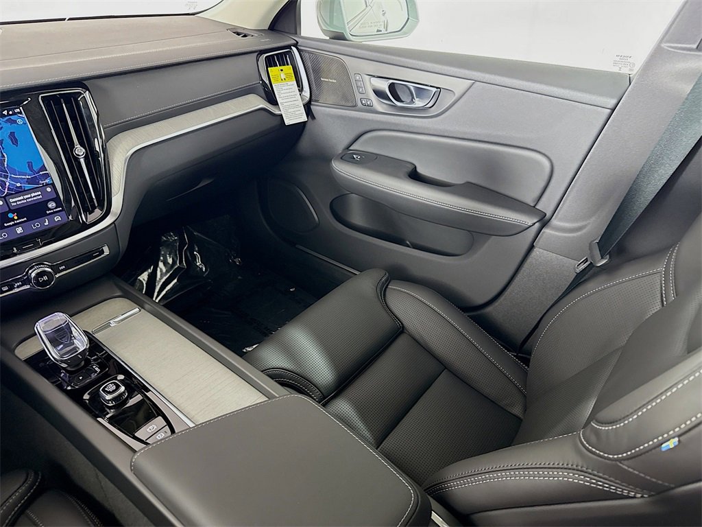 New 2026 Volvo V60 B5 Cross Country Ultra w/ Climate Package image 25