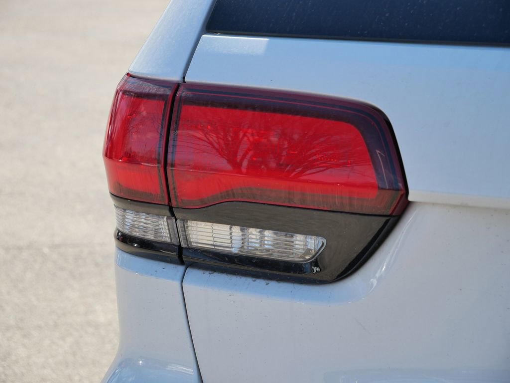 Used 2019 Jeep Grand Cherokee Laredo image 9