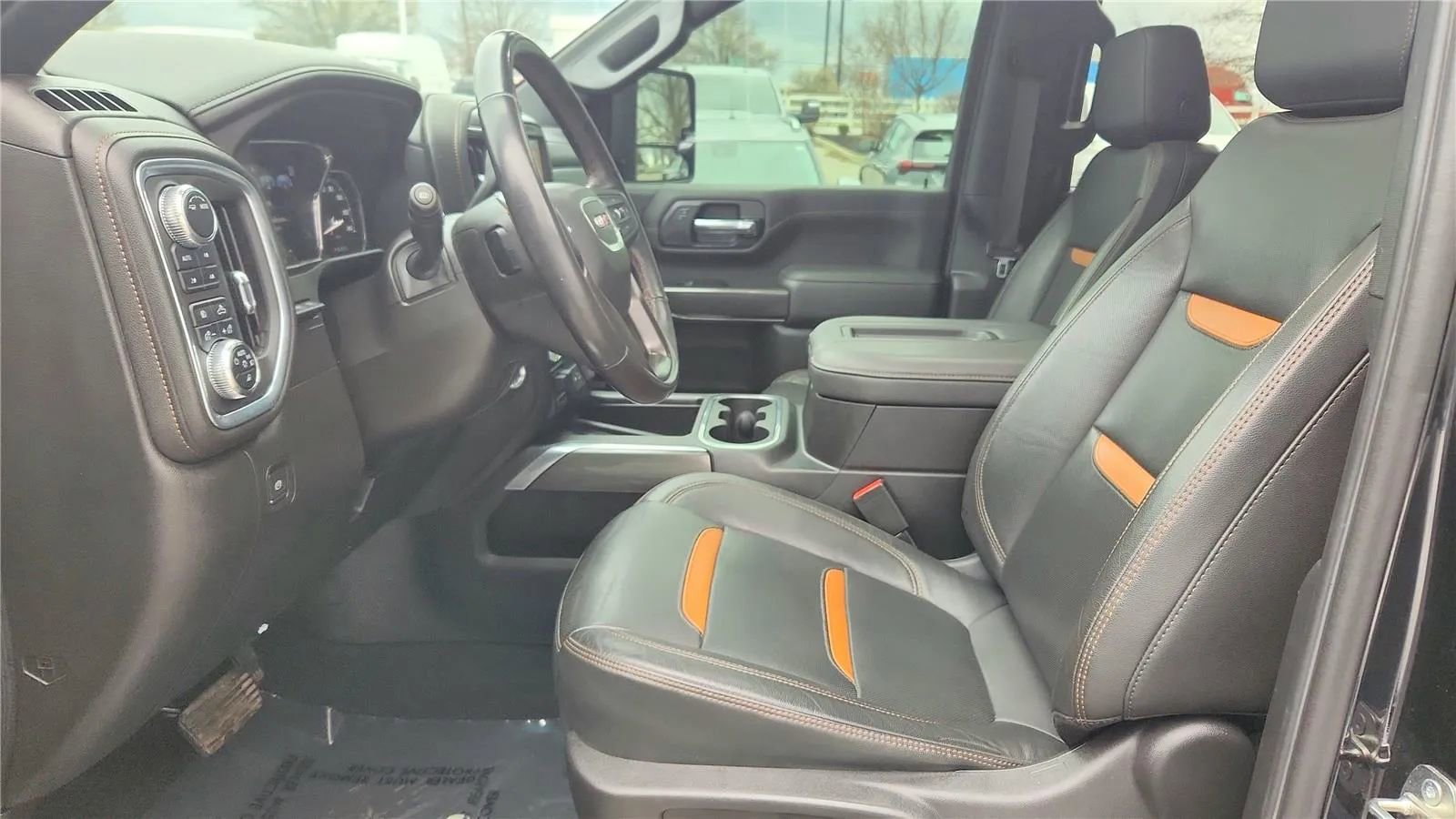 Used 2022 GMC Sierra 2500 AT4 w/ AT4 Premium Plus Package AWD/4WD image 26