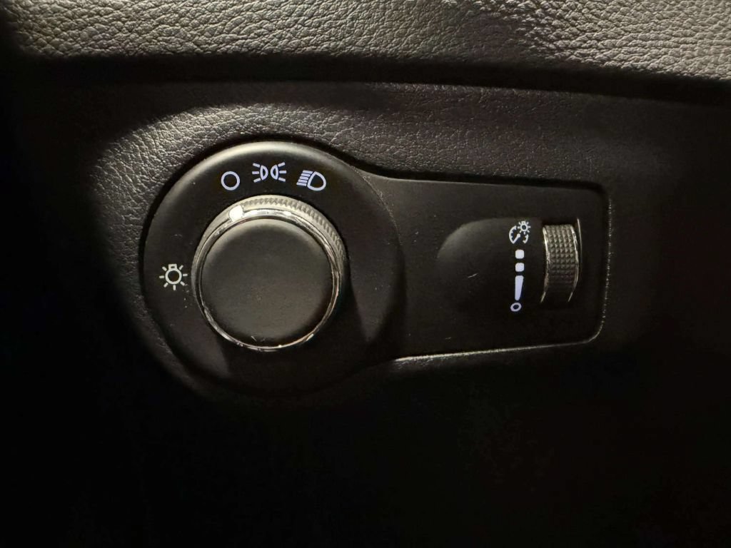 Used 2021 Jeep Compass Sport AWD/4WD image 41