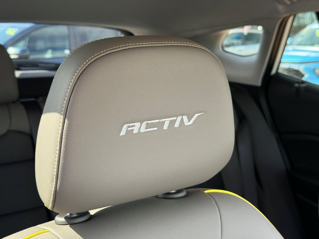 Used 2025 Chevrolet Trax ACTIV w/ Driver Confidence Package FWD image 24
