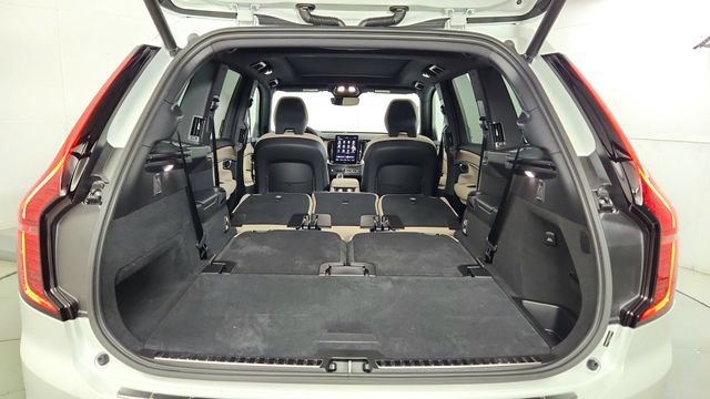 New 2026 Volvo XC90 B6 Plus w/ Protection Package Premier AWD/4WD image 43