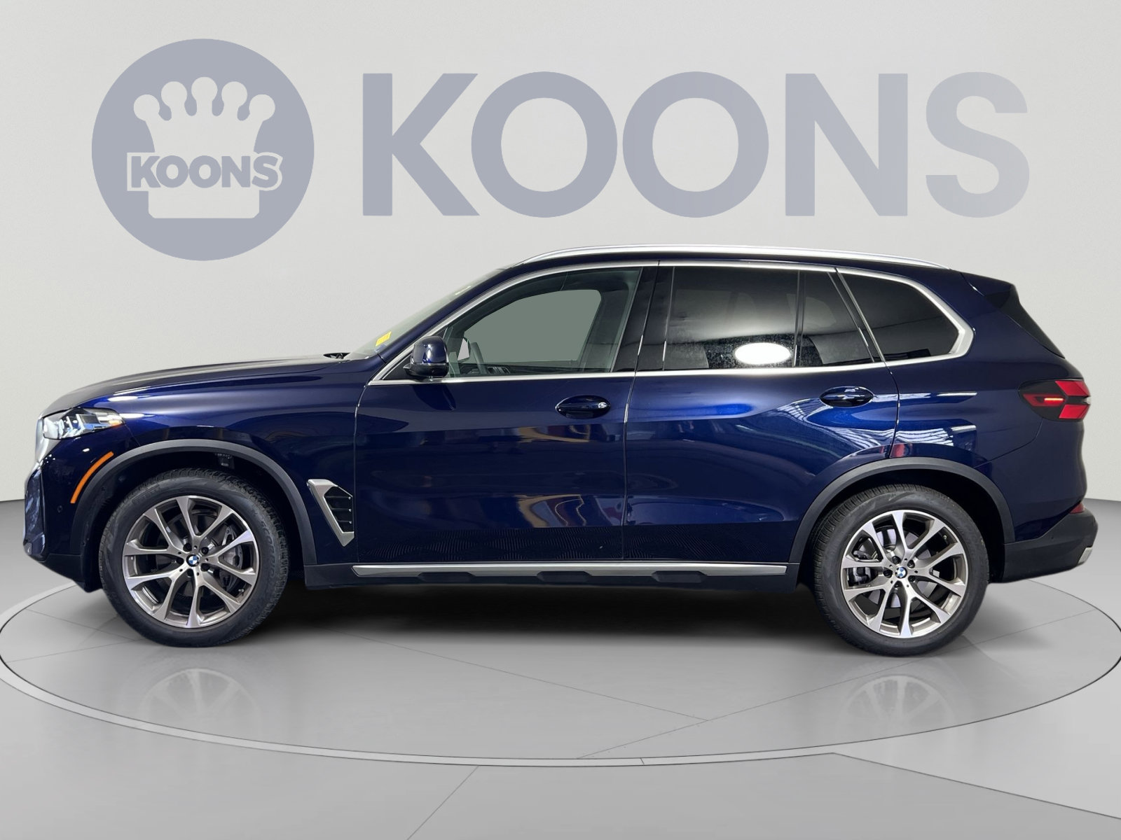 Used 2026 BMW X5 xDrive40i w/ Climate Comfort Package AWD/4WD image 2