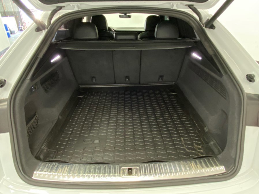 Used 2019 Audi Q8 Prestige AWD/4WD image 44