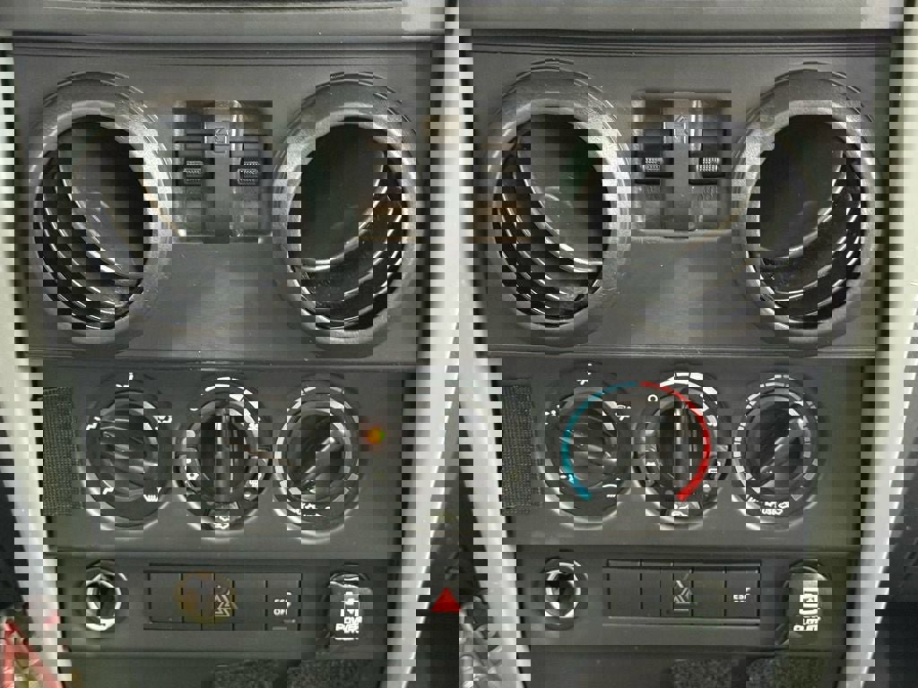 Used 2008 Jeep Wrangler X image 25