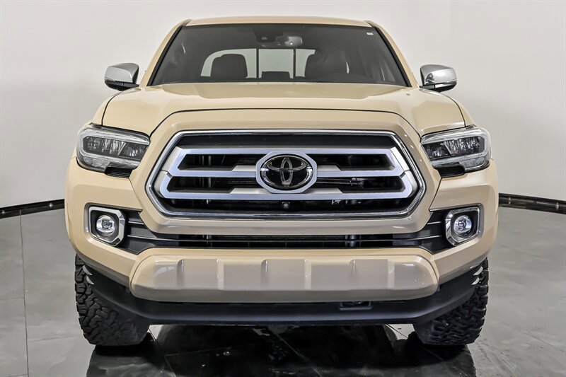 Used 2020 Toyota Tacoma Limited AWD/4WD image 4