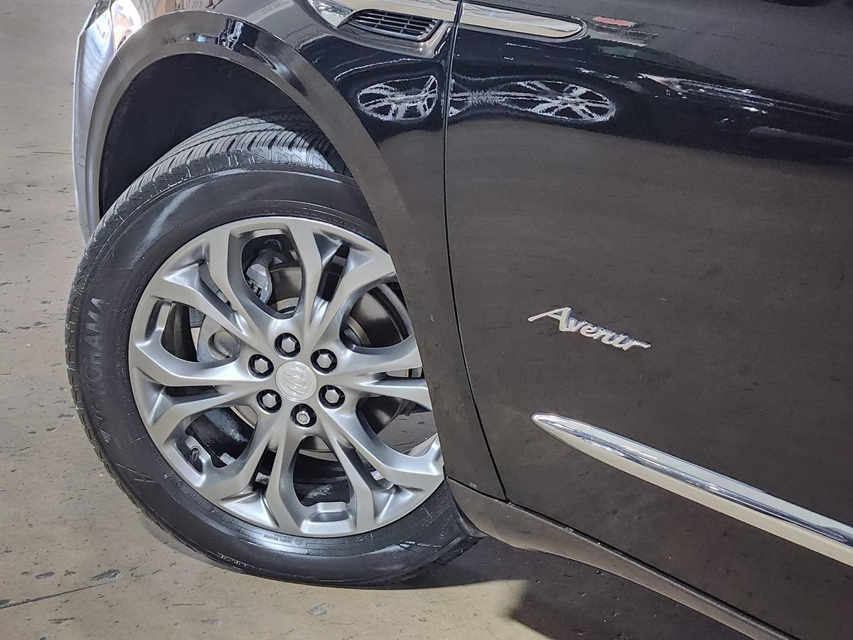 Used 2019 Buick Enclave Avenir w/ Avenir Technology Package FWD image 23