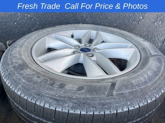 Used 2016 Ford Edge SEL w/ Equipment Group 201A AWD/4WD image 13