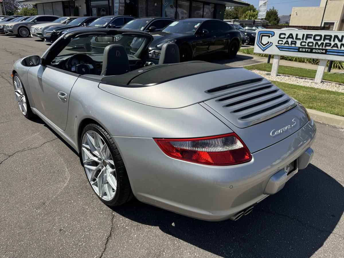 Used 2006 Porsche 911 Carrera S image 6