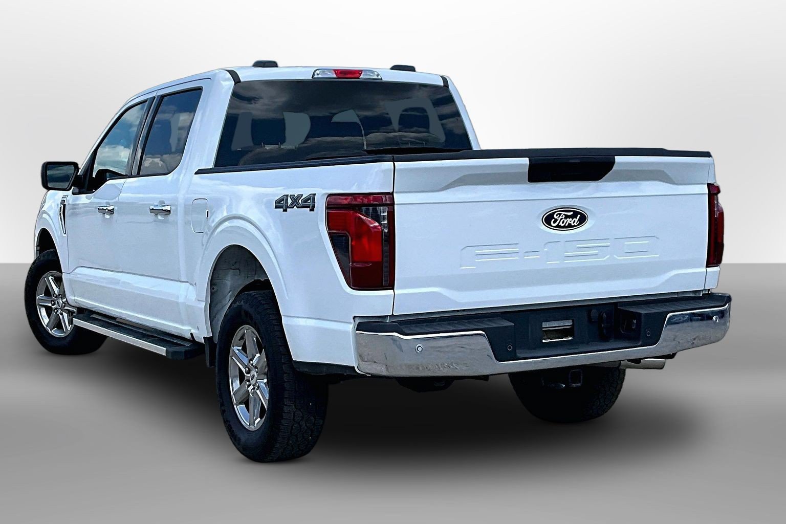 Used 2025 Ford F150 XLT w/ Equipment Group 301A Standard AWD/4WD image 10