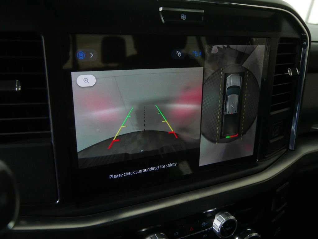 Used 2025 Ford F250 Lariat w/ Chrome Package image 33