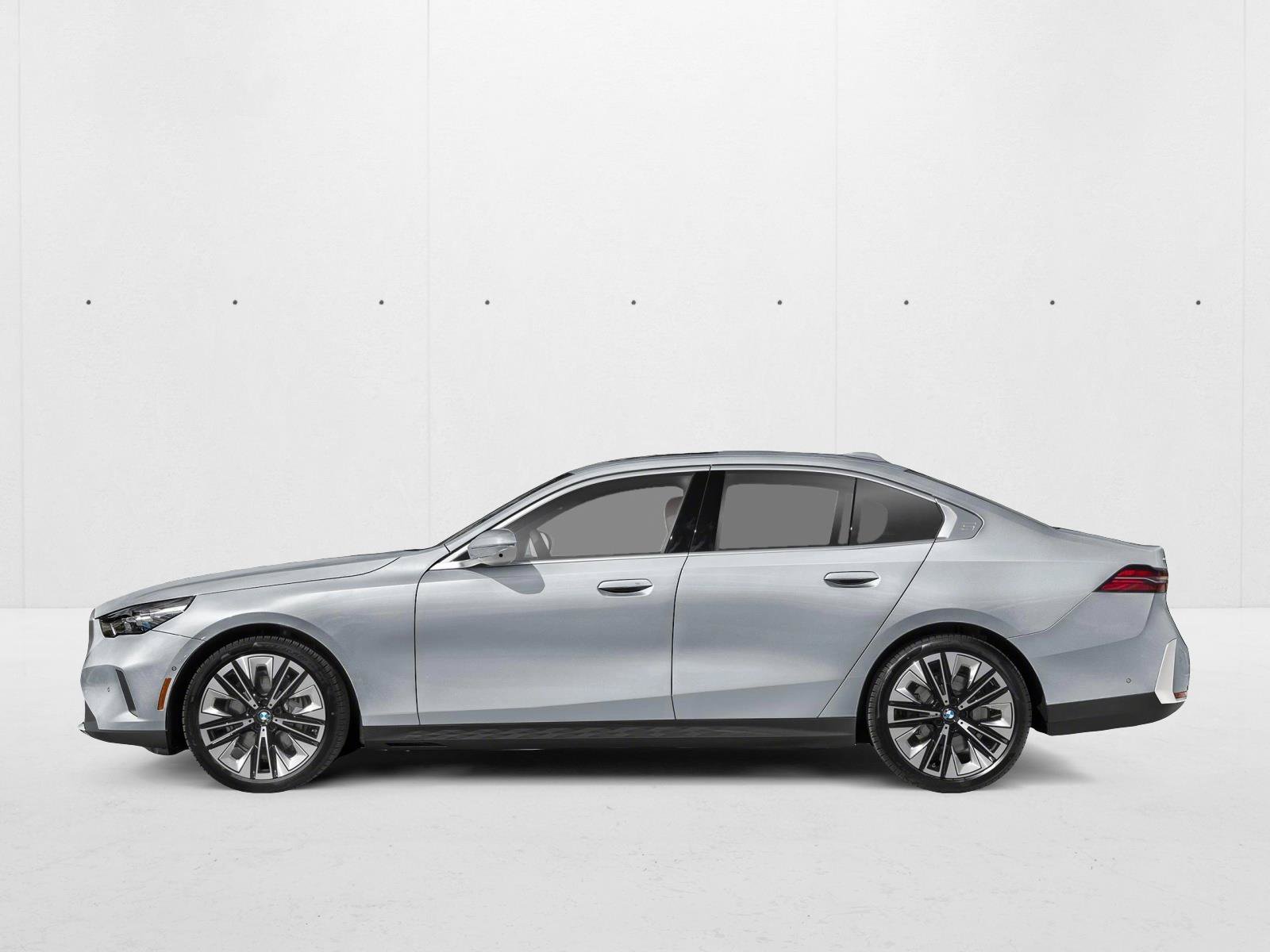 New 2027 BMW 540i xDrive w/ M Sport Package AWD/4WD image 3