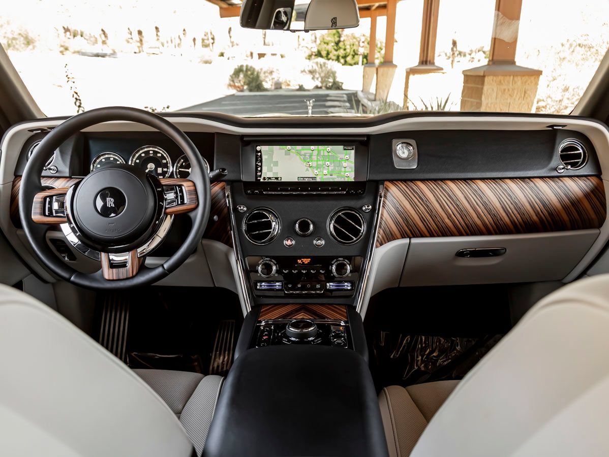 Certified 2019 Rolls-Royce Cullinan AWD/4WD image 4