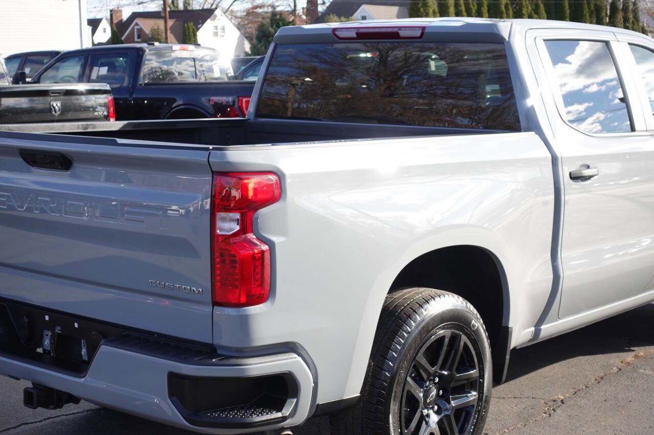 Used 2024 Chevrolet Silverado 1500 Custom AWD/4WD image 11
