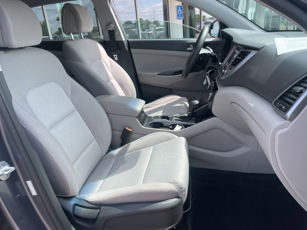 Used 2016 Hyundai Tucson SE w/ Option Group 02 AWD/4WD image 16