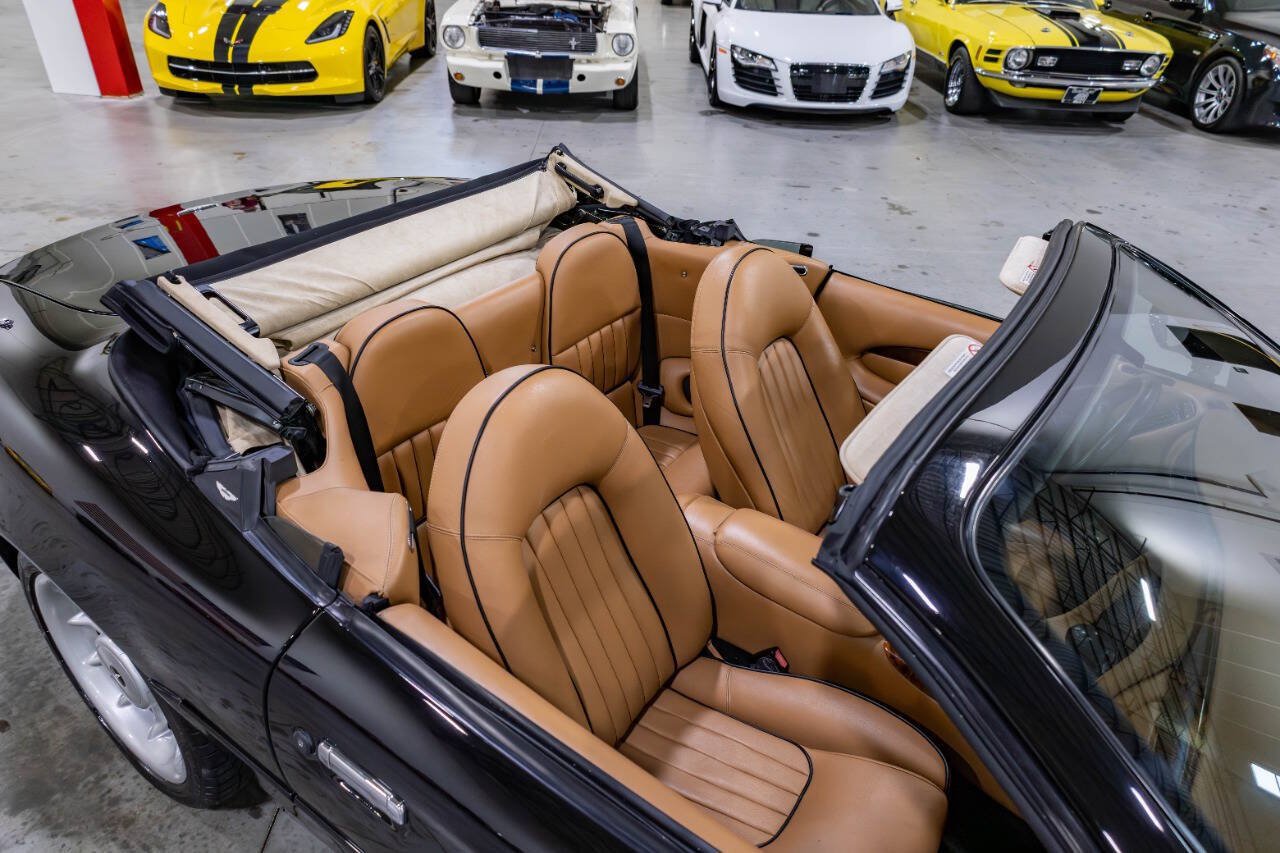 Used 1997 Aston Martin DB7 Volante RWD image 31