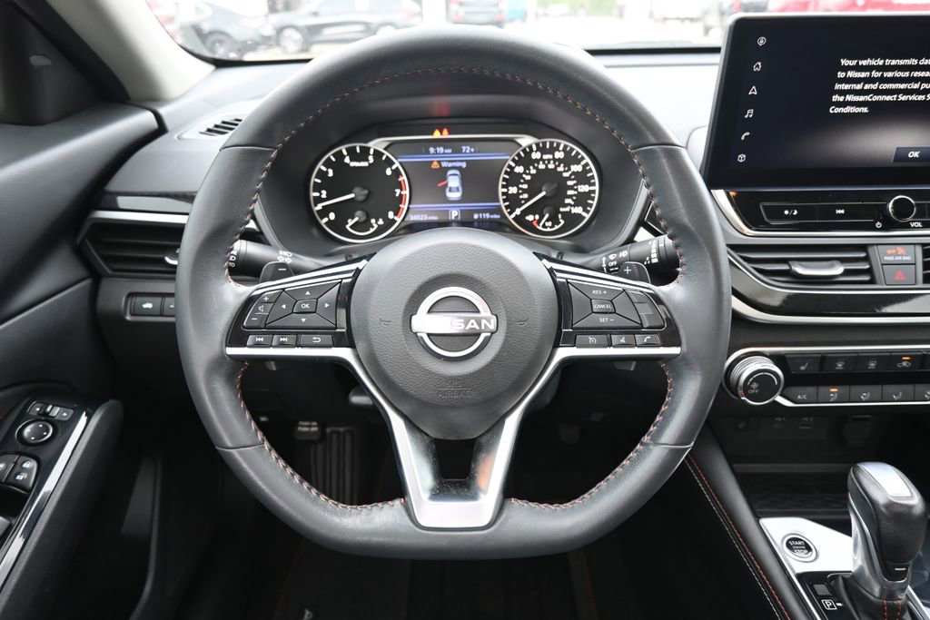 Used 2023 Nissan Altima 2.5 SR w/ SR Premium Package image 6