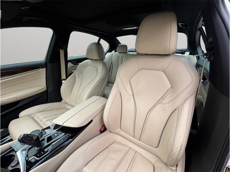 Used 2017 BMW 540i image 19
