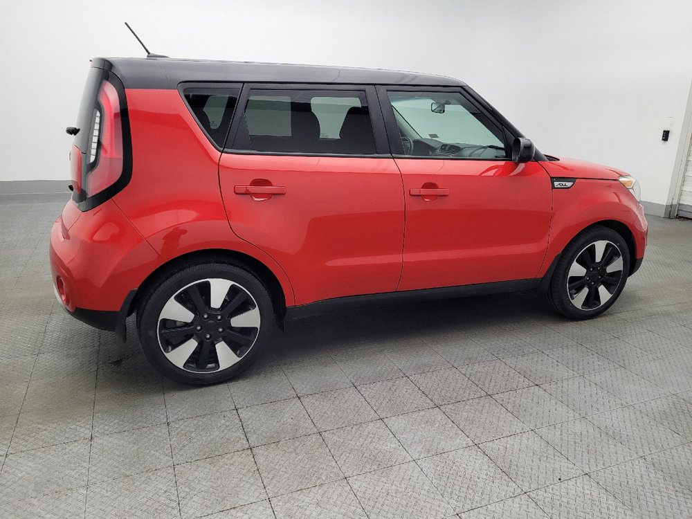 Used 2019 Kia Soul + FWD image 10