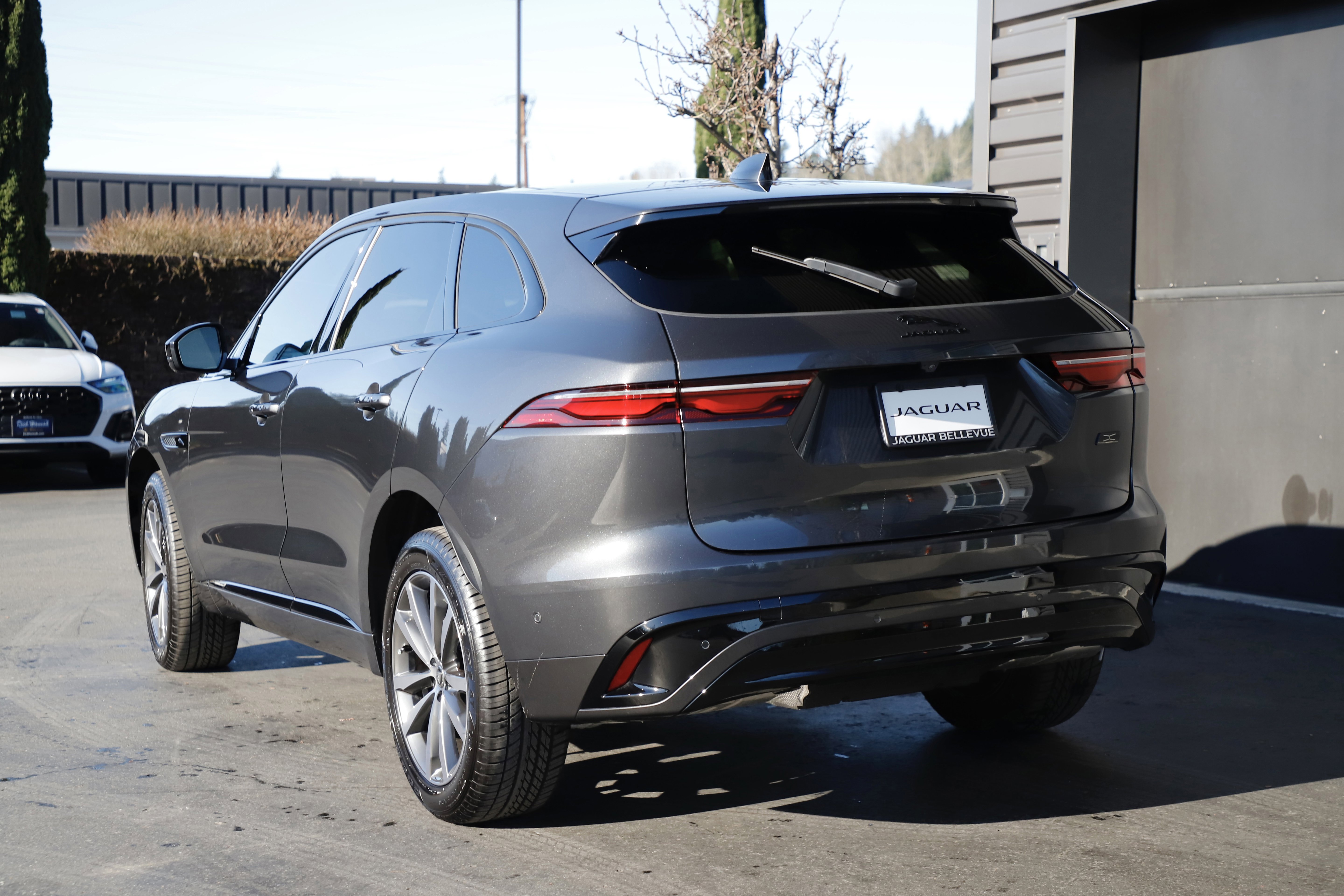 New 2026 Jaguar F-PACE R-Dynamic S image 4