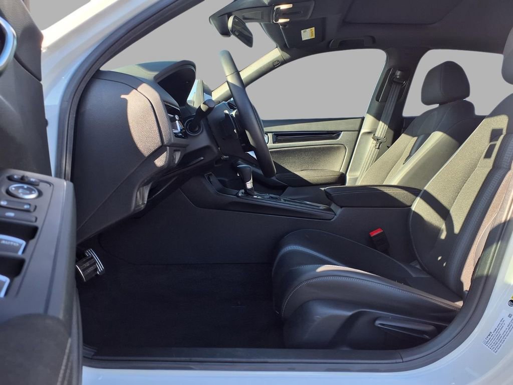 Used 2025 Honda Civic Sport image 24